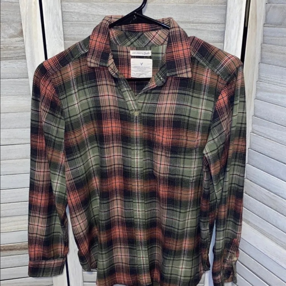 American Eagle Outfitters Multicolor Plaid Button Down Shirt